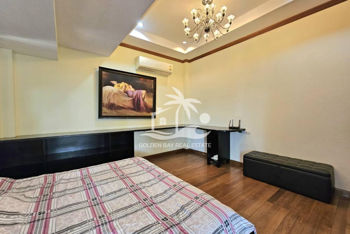 Baan Dusit Pattaya Lake – Baan Amphur