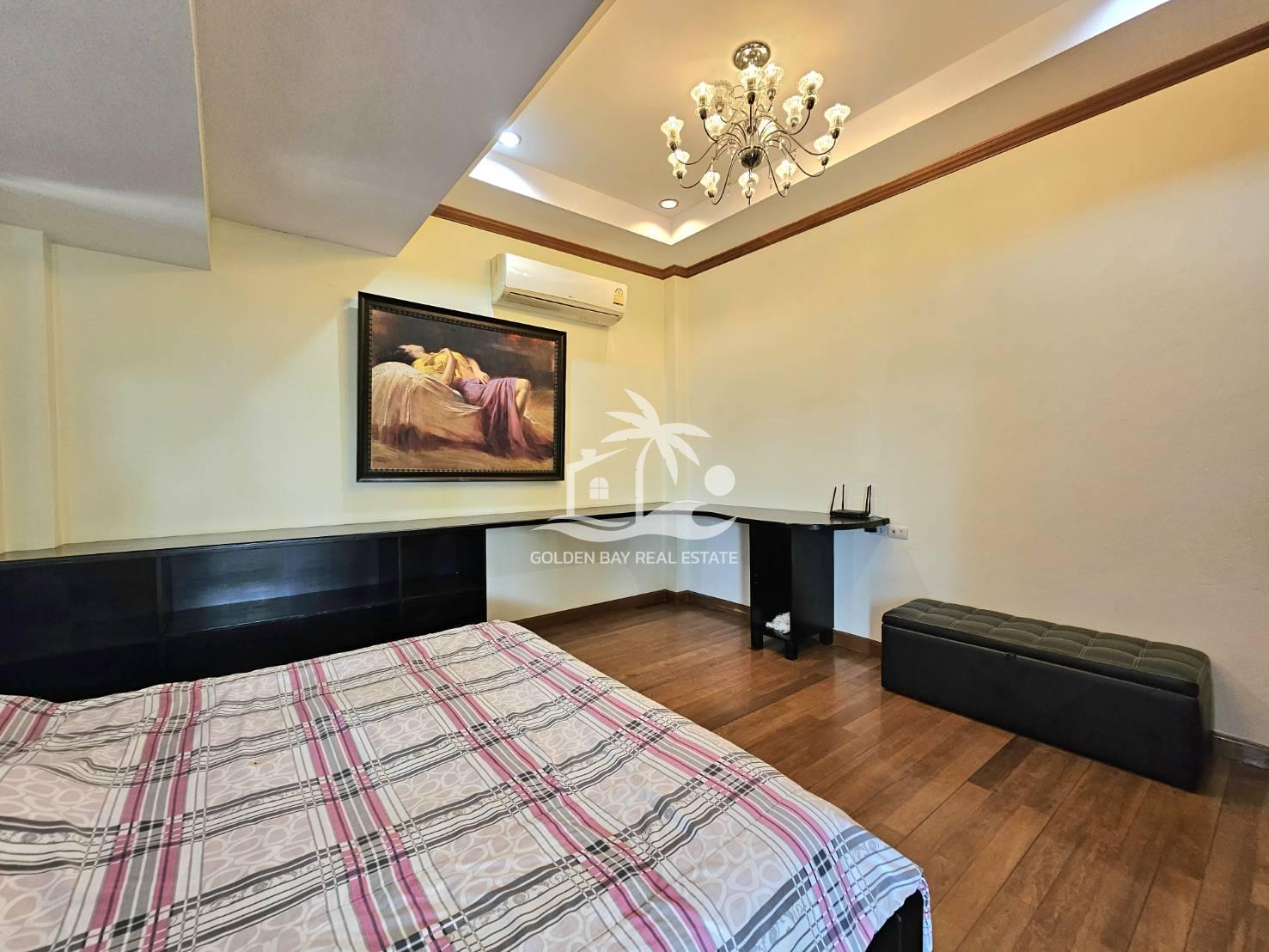 1624219_0 Baan Dusit Pattaya Lake – Baan Amphur