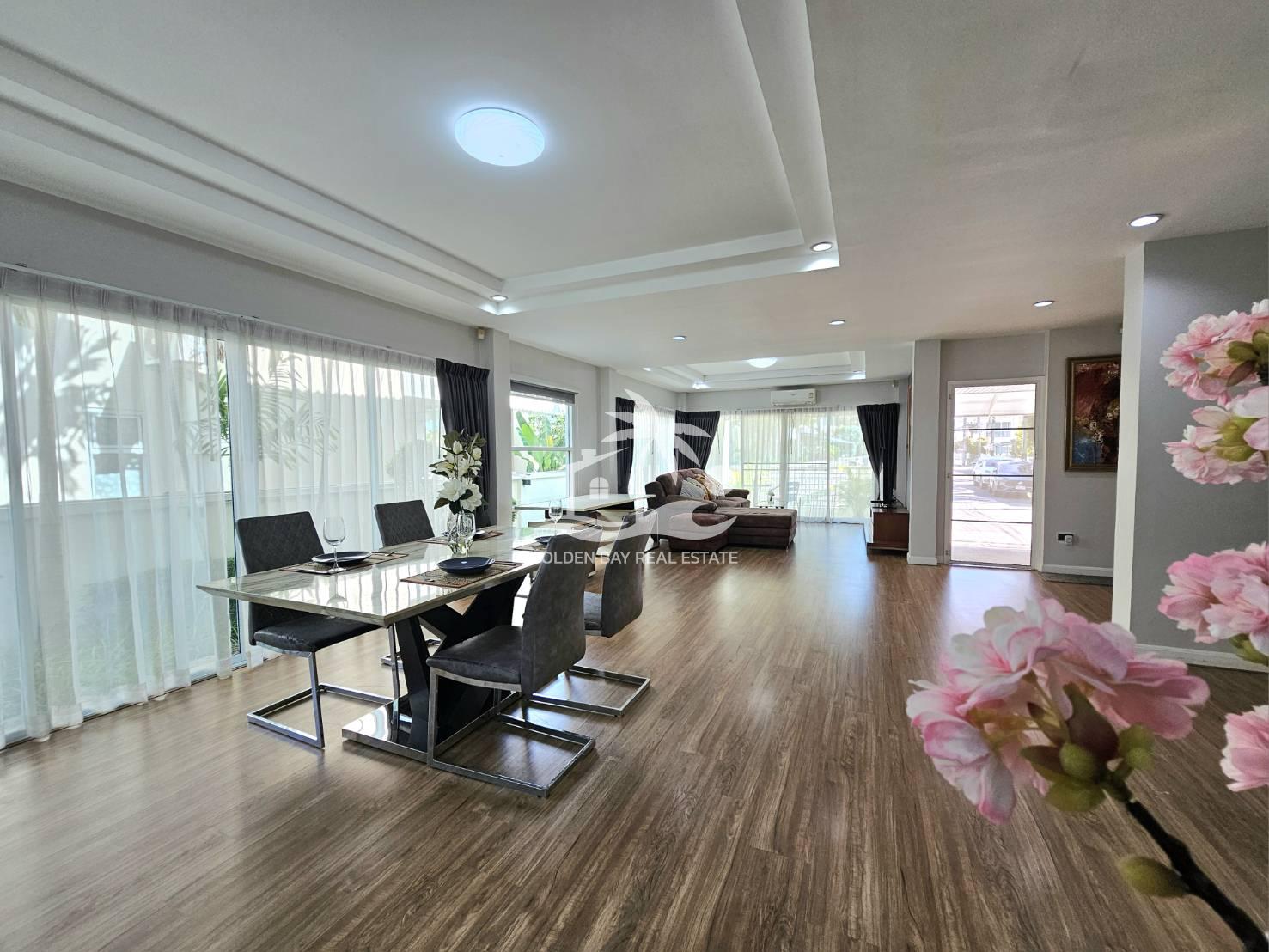 1645016_0 The Meadows – East Pattaya