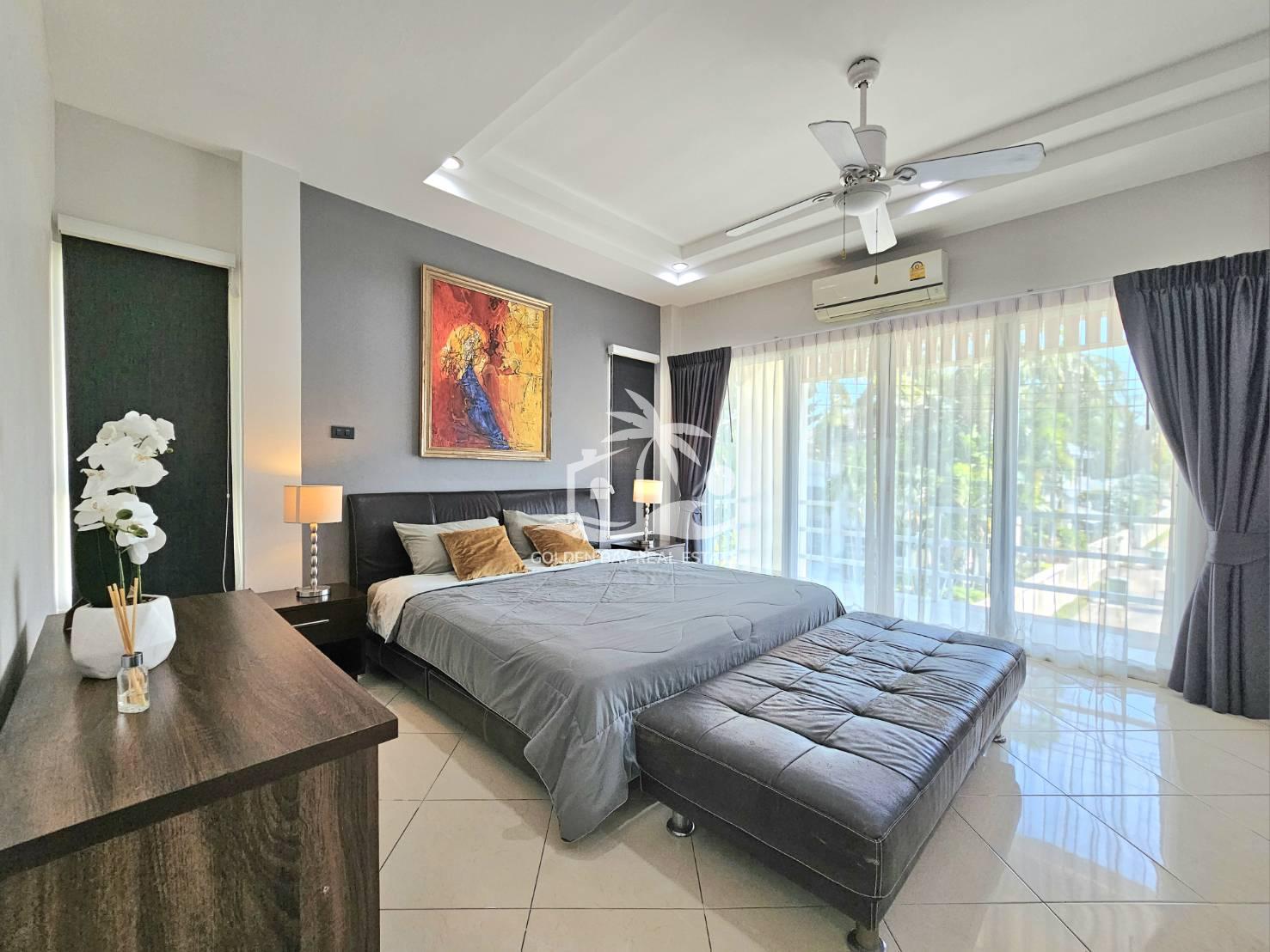 1645023_0 The Meadows – East Pattaya
