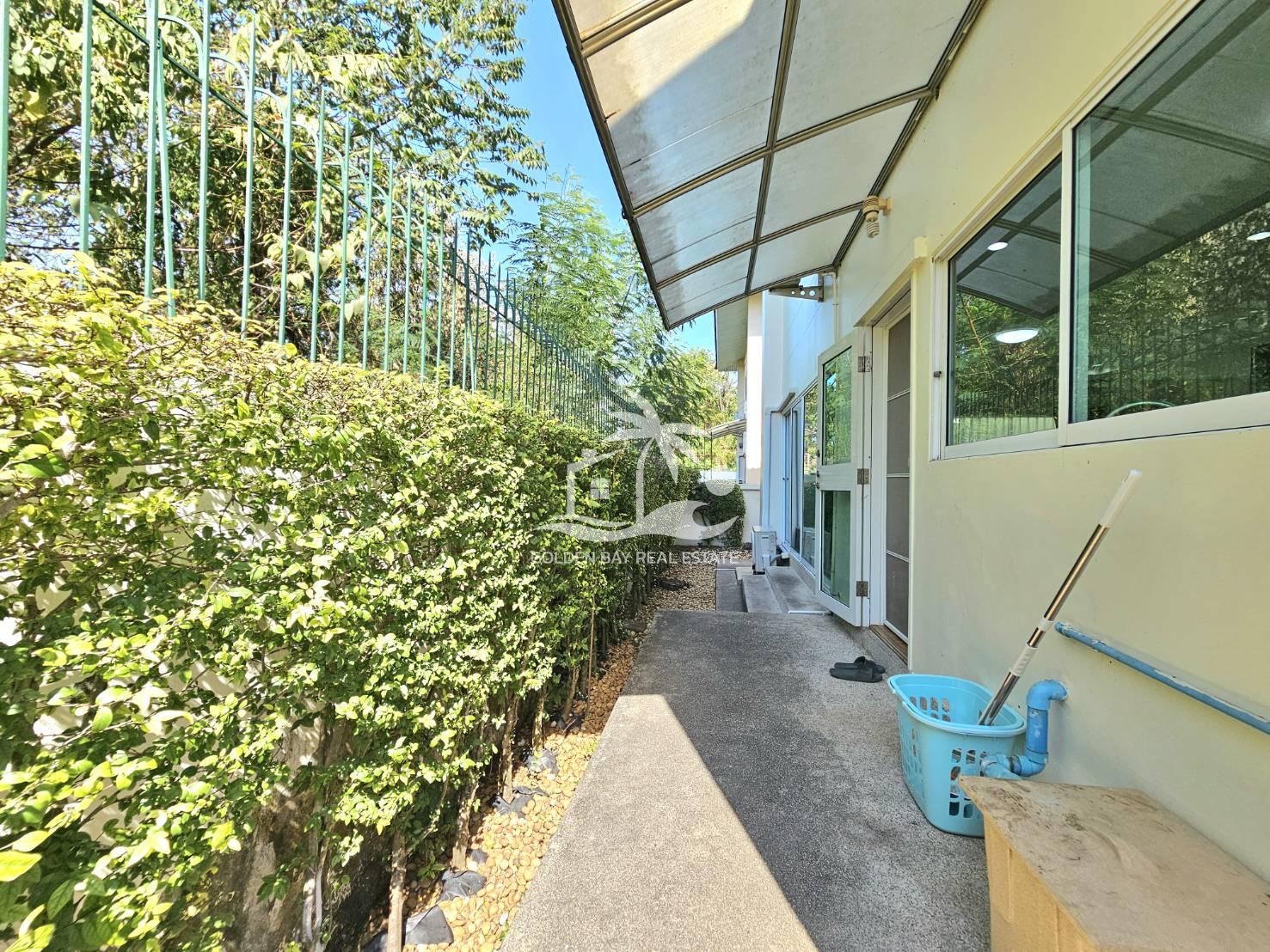 1645039_0 The Meadows – East Pattaya