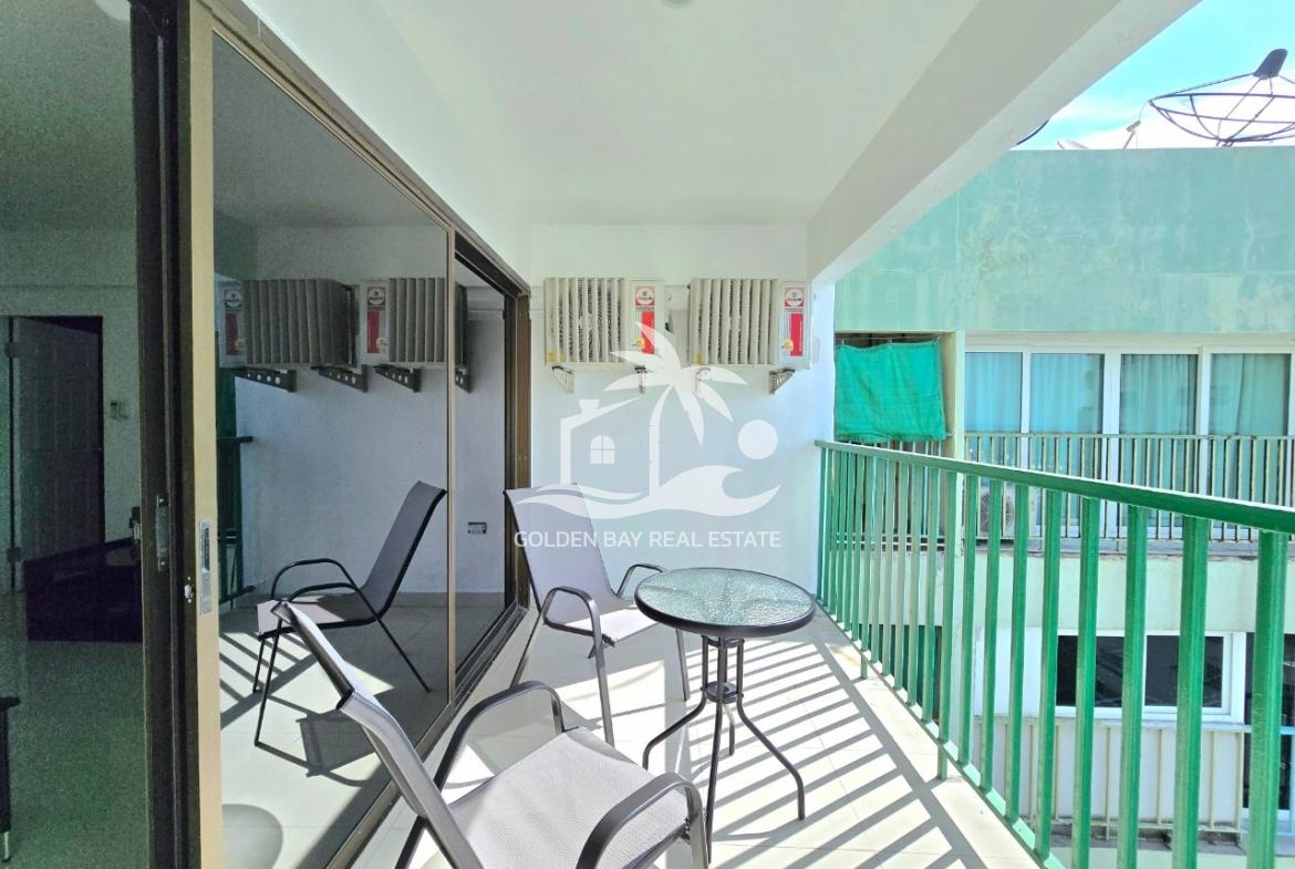 Sombat Pattaya Condotel – Pratumnak Hill