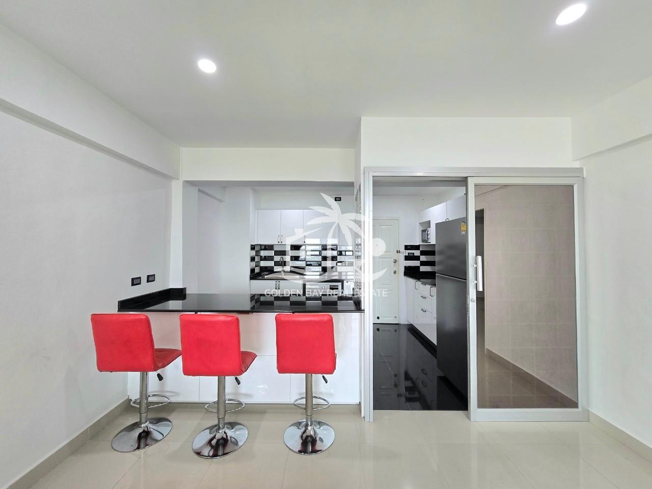 Sombat Pattaya Condotel – Pratumnak Hill