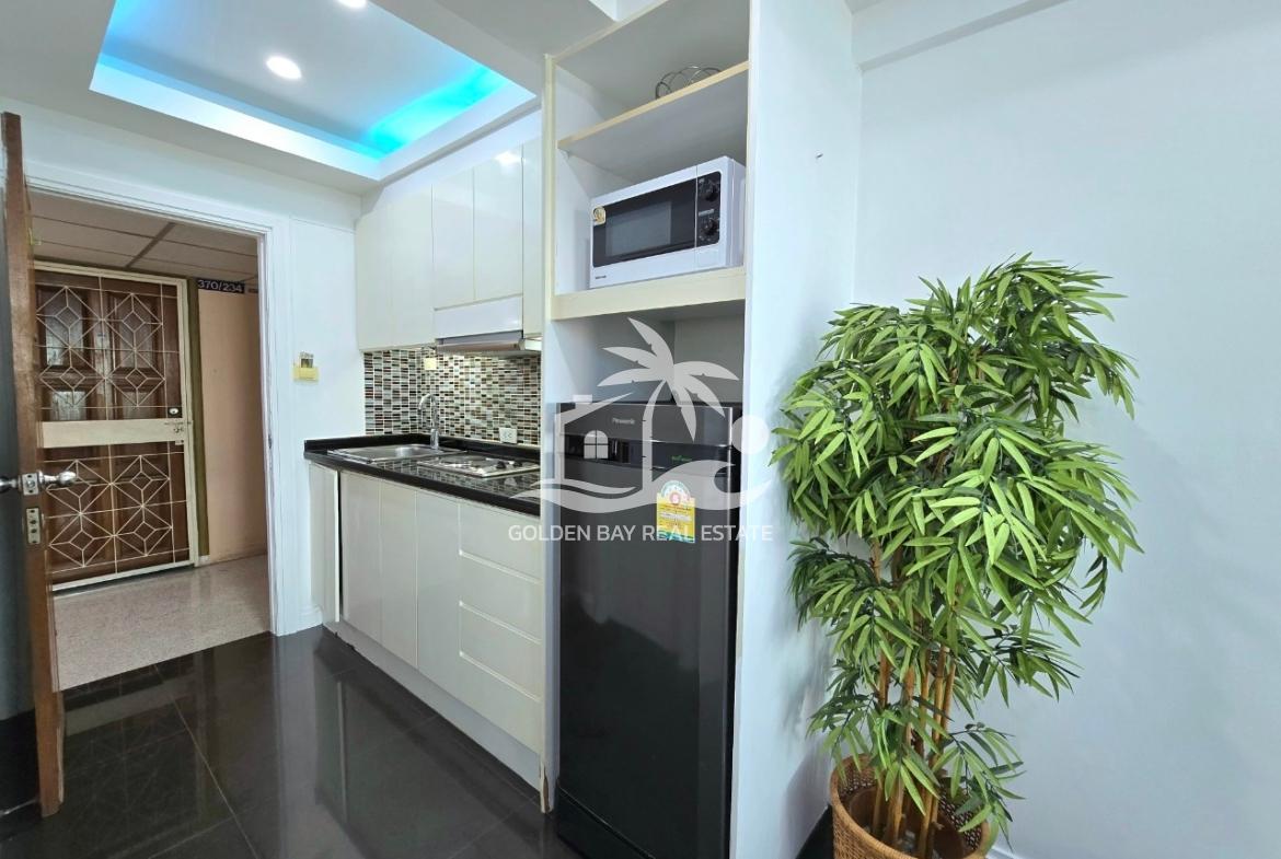 Sombat Pattaya Condotel – Pratumnak Hill
