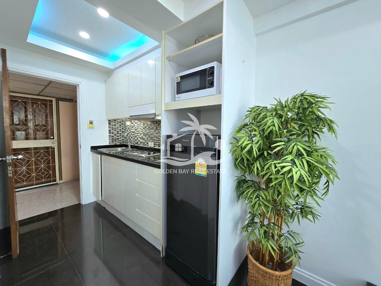 Sombat Pattaya Condotel – Pratumnak Hill