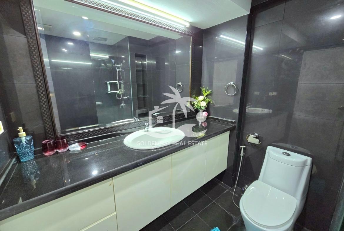 Sombat Pattaya Condotel – Pratumnak Hill