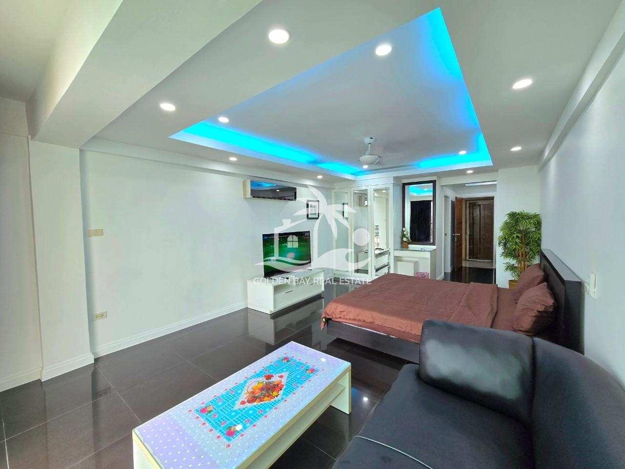 Sombat Pattaya Condotel – Pratumnak Hill