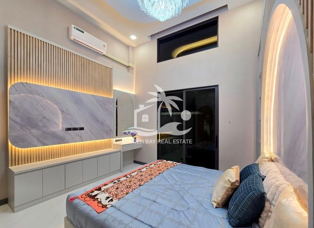 Private house pool villas – East Pattaya