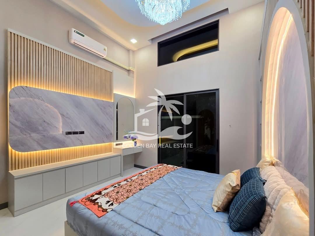 Private house pool villas – East Pattaya