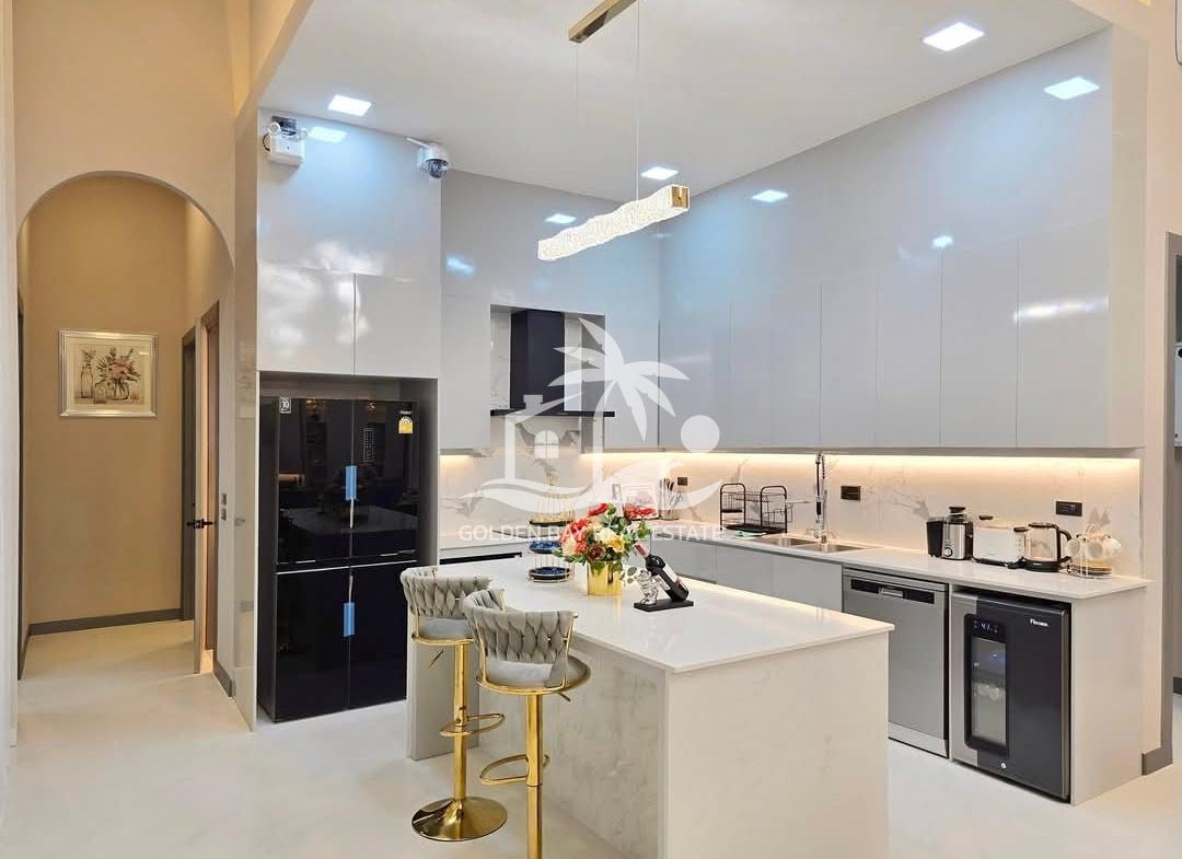 Private house pool villas – East Pattaya