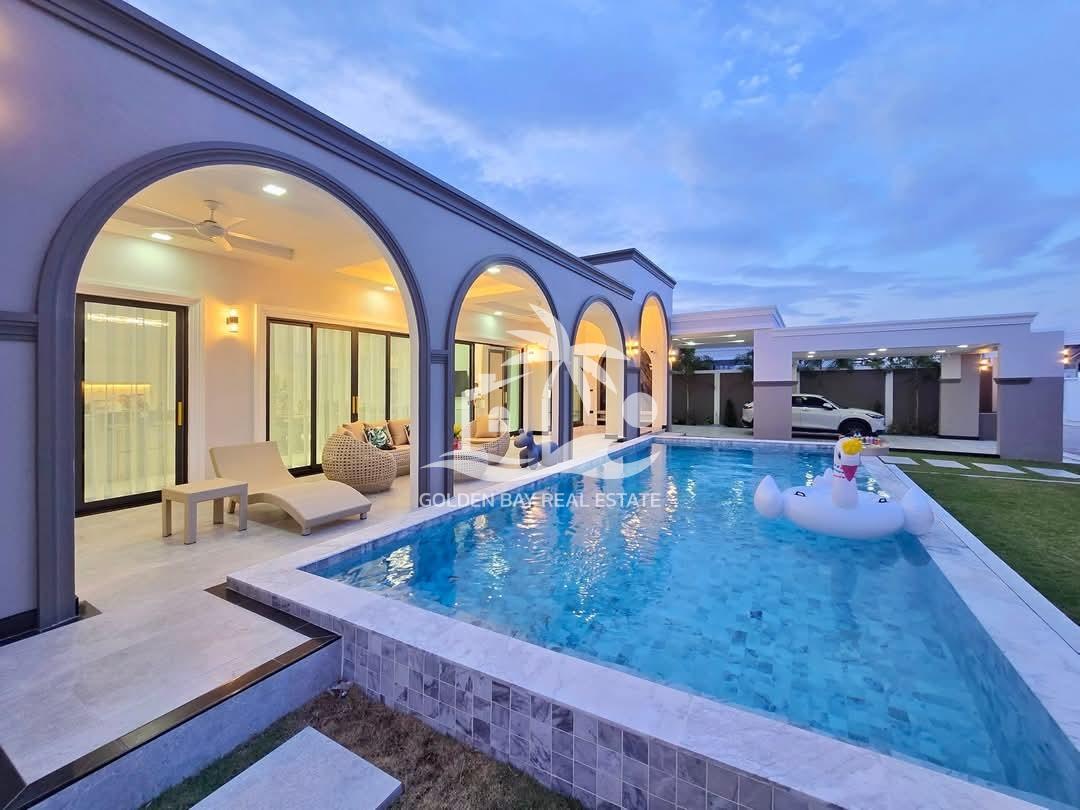 Private house pool villas – East Pattaya
