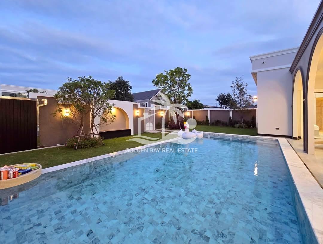 Private house pool villas – East Pattaya