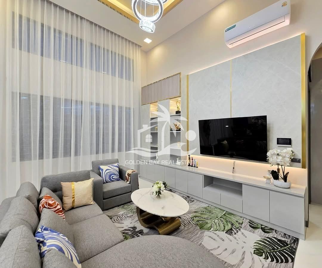 Private house pool villas – East Pattaya