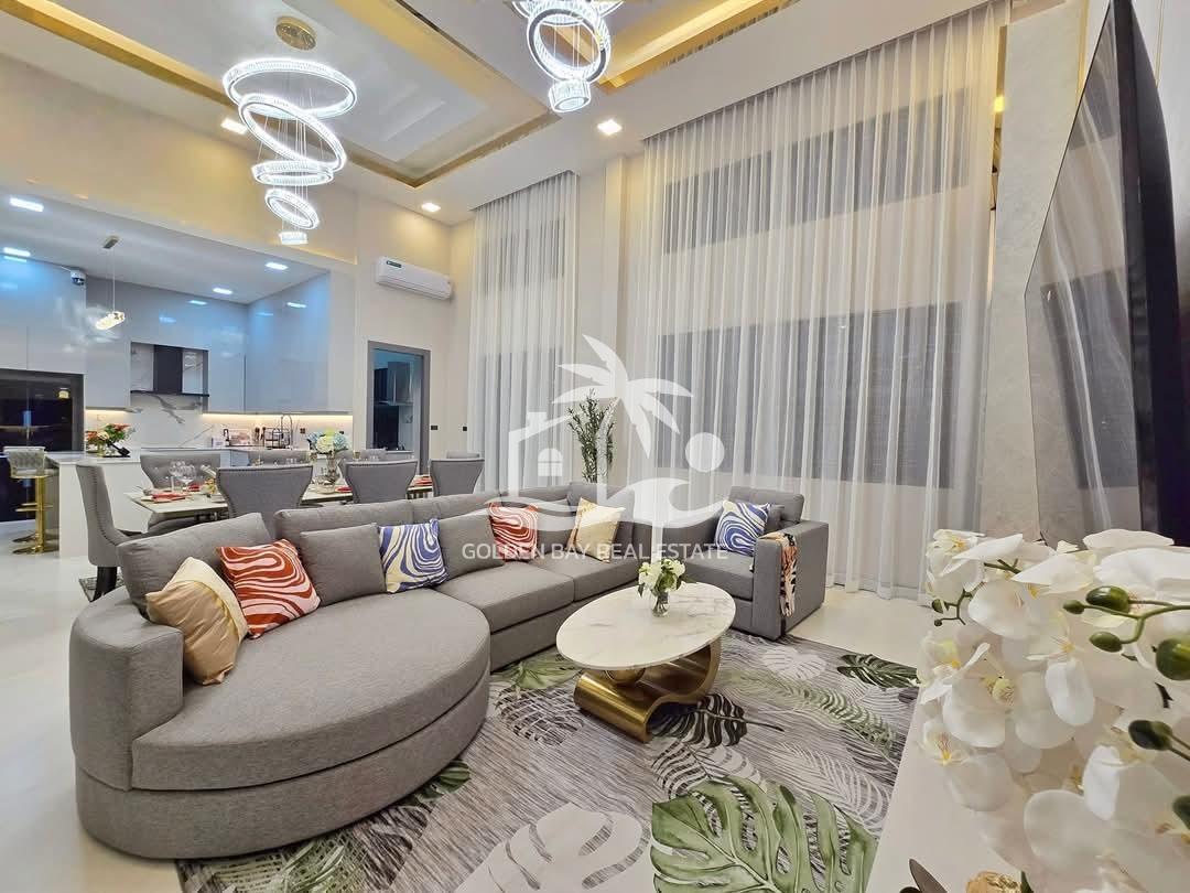 Private house pool villas – East Pattaya