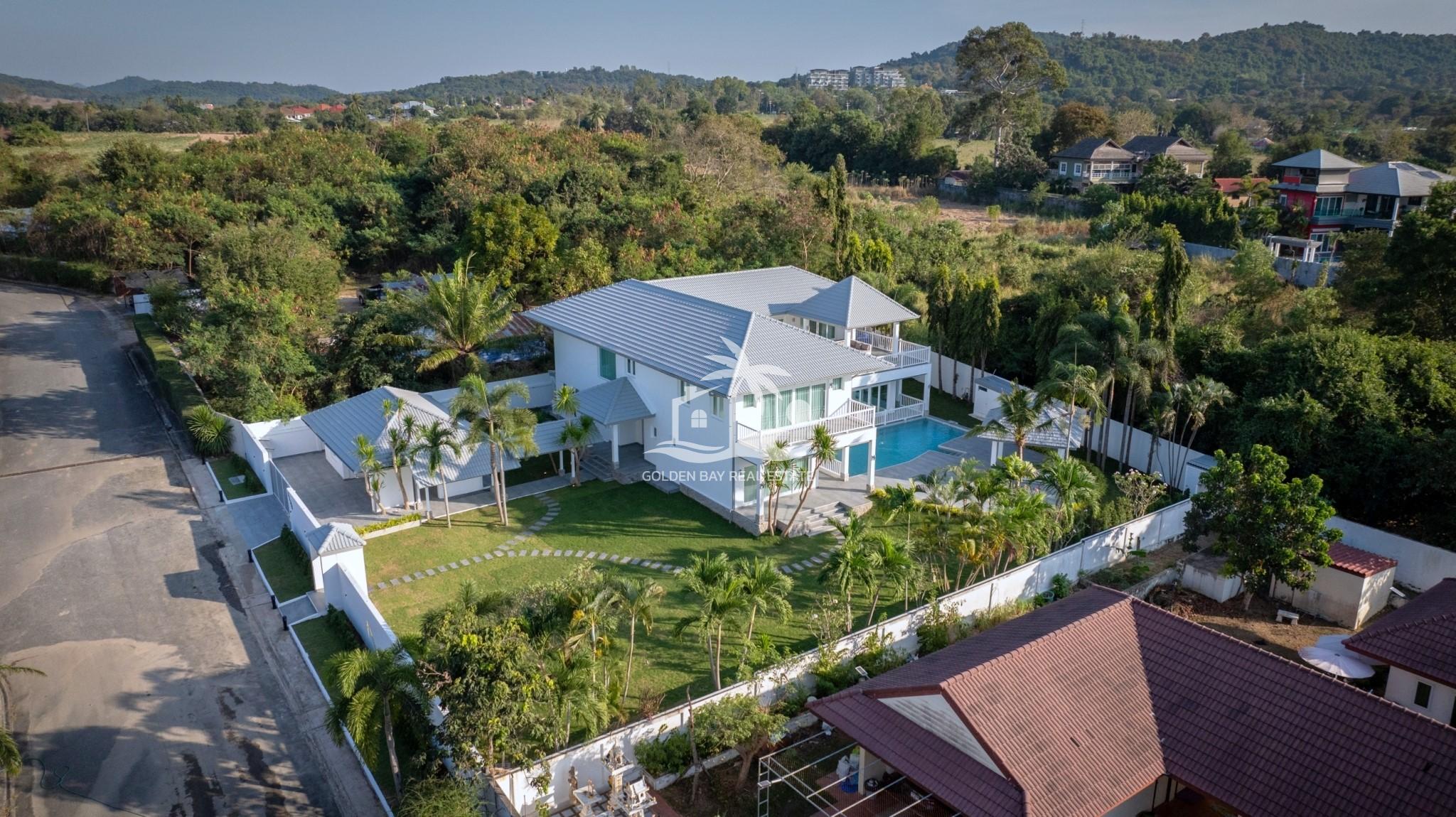 1 (50) Bayview Residence – Bang Saray