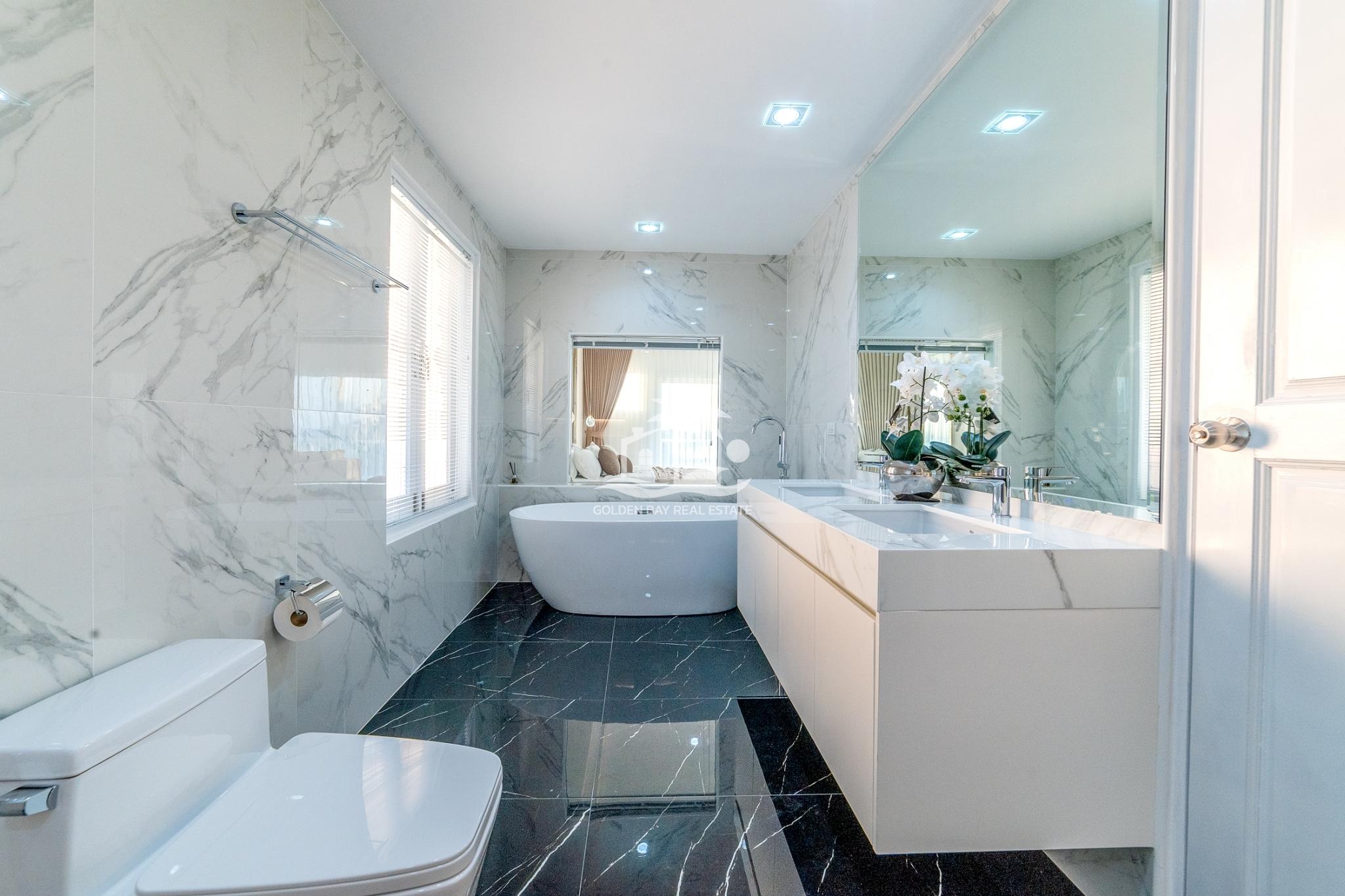 1 (7) Bayview Residence – Bang Saray