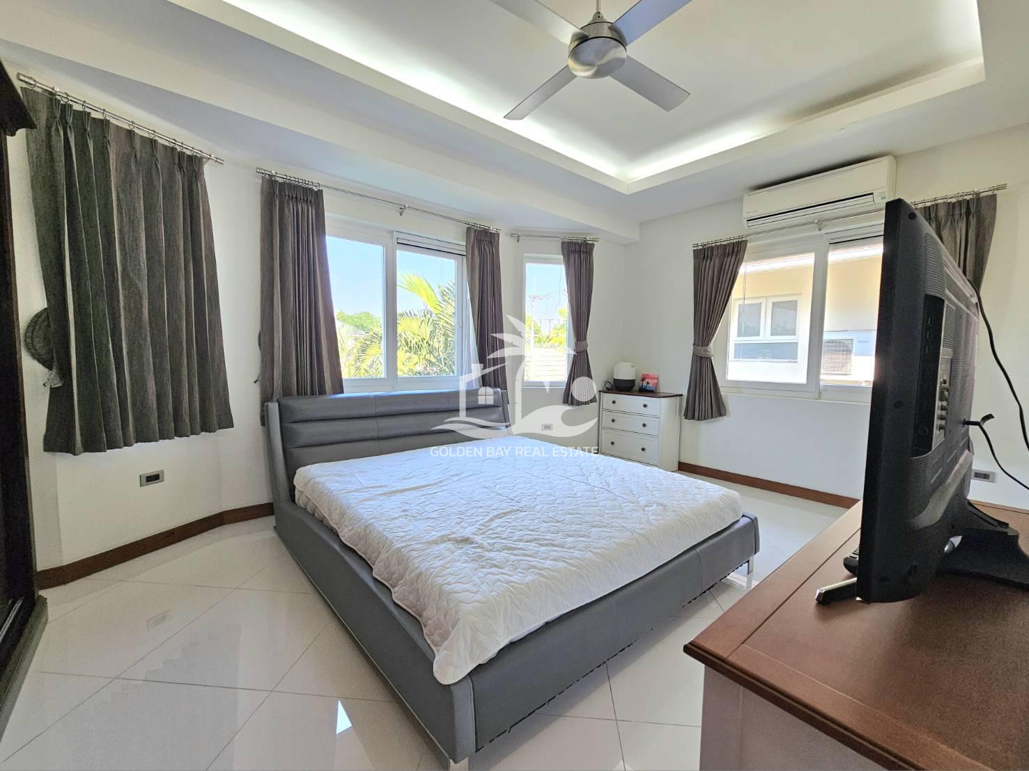 1630143_0 Green Field Villas 5 – East Pattaya
