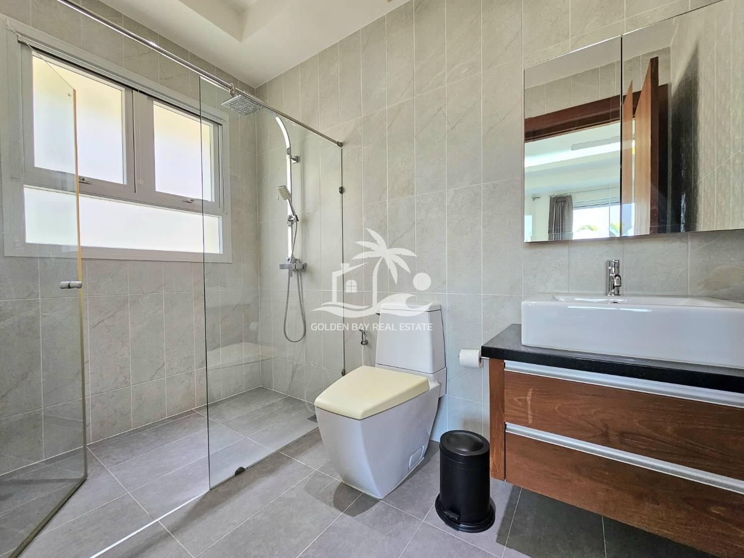 1630145_0 Green Field Villas 5 – East Pattaya