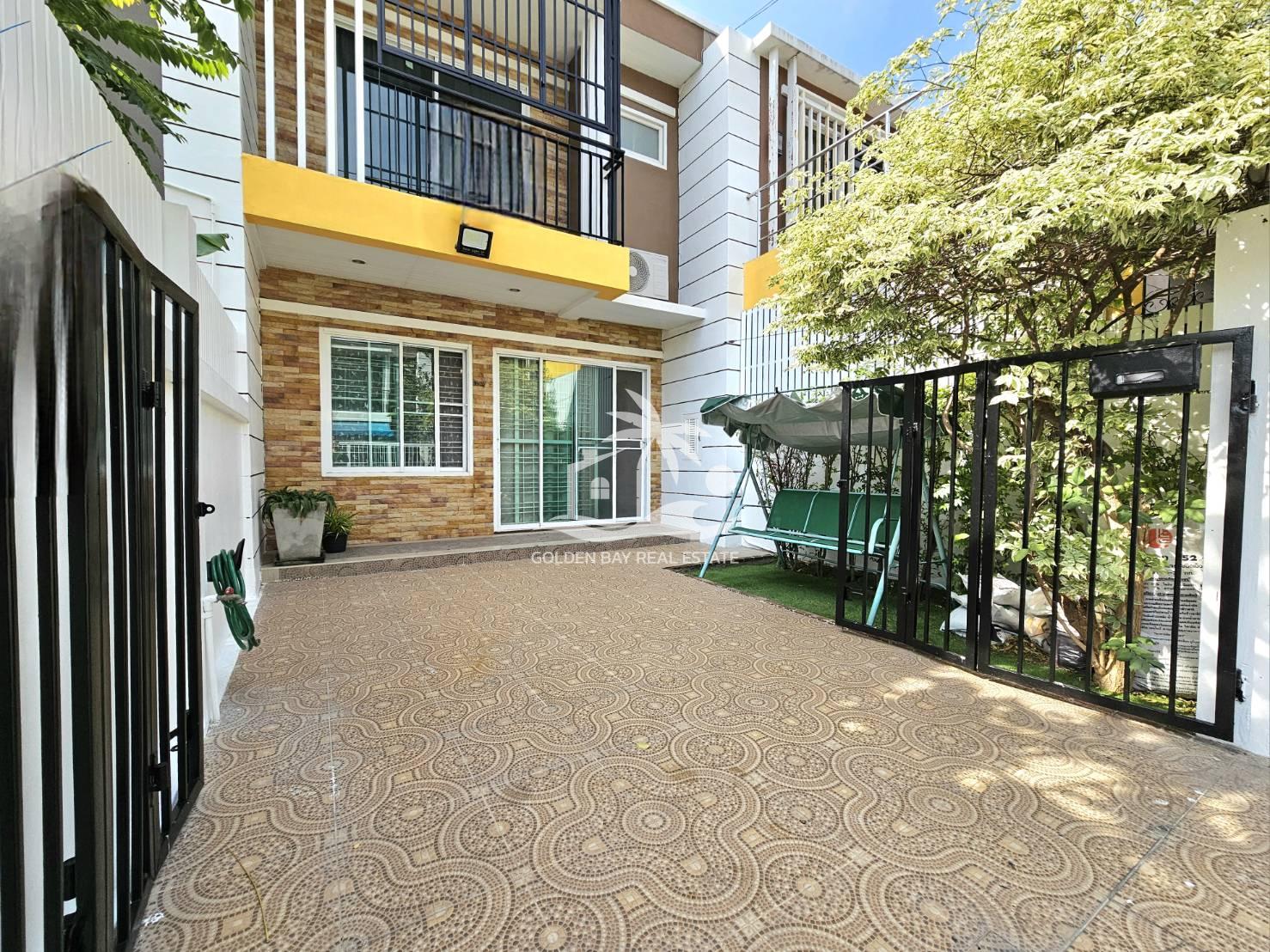 Town Home in Soi Chaiyaponvitee Road – East Pattaya