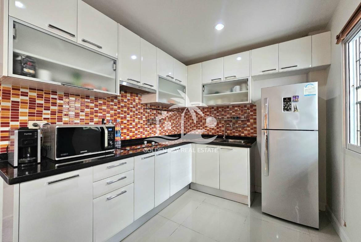 Town Home in Soi Chaiyaponvitee Road – East Pattaya