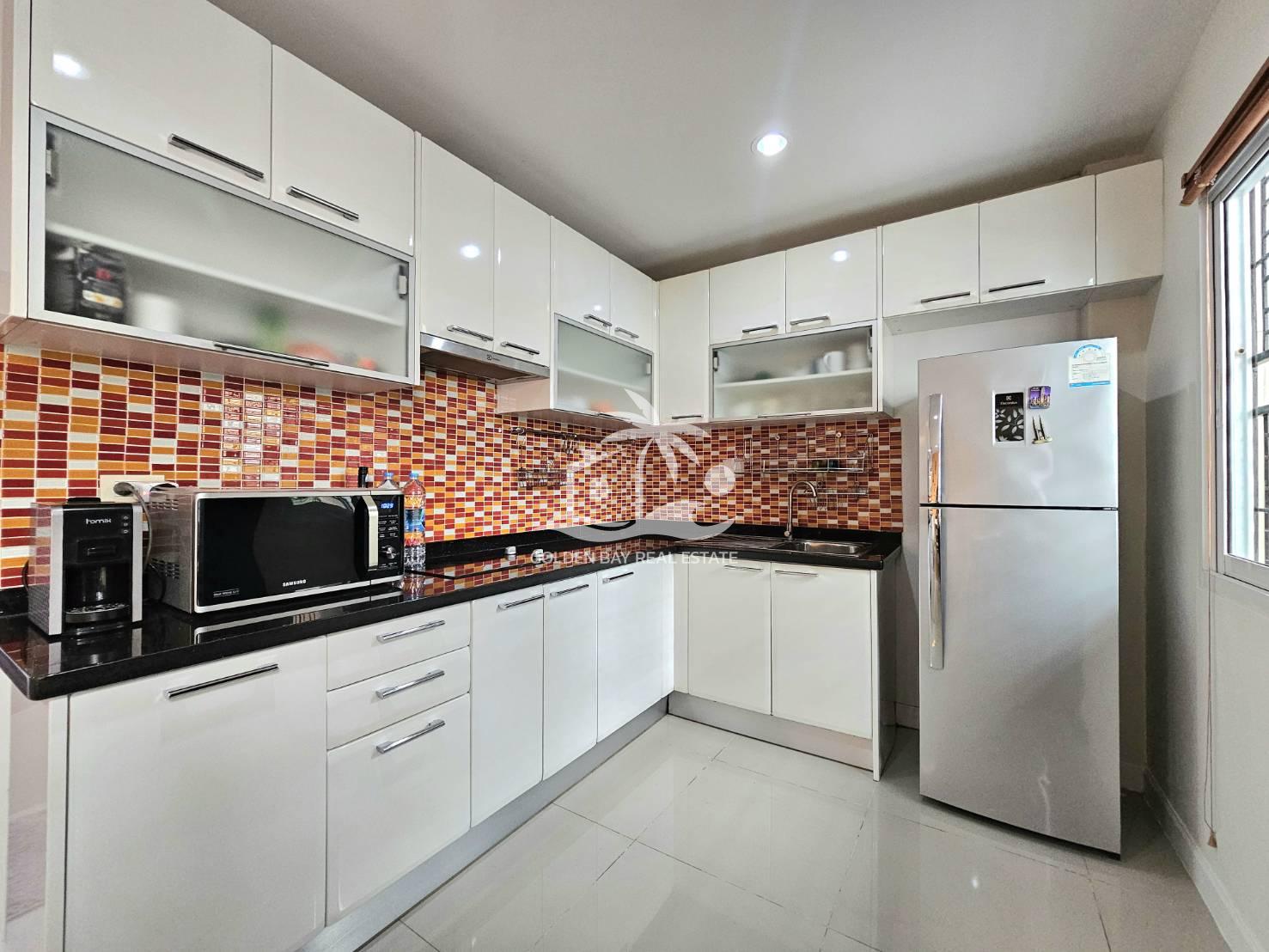 Town Home in Soi Chaiyaponvitee Road – East Pattaya