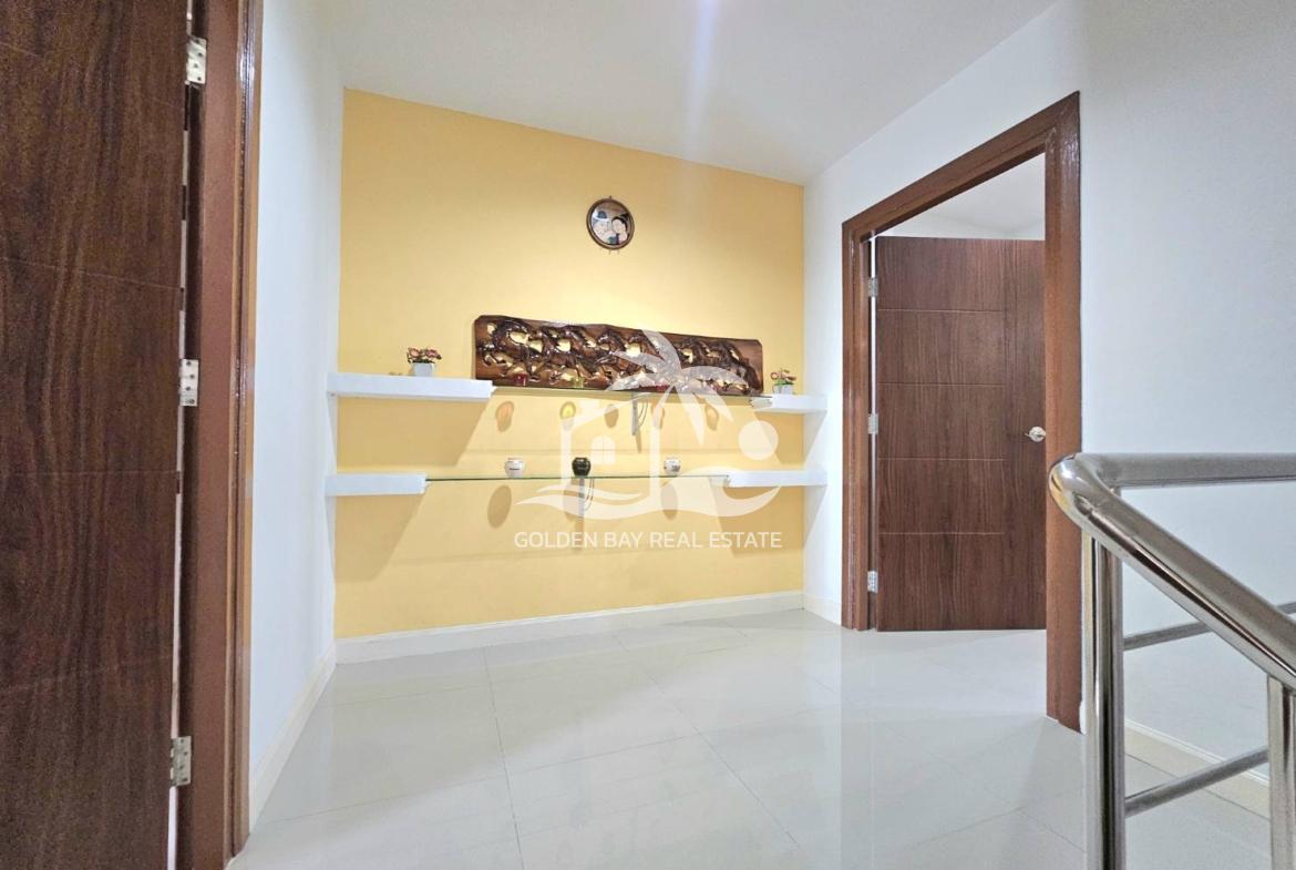 Town Home in Soi Chaiyaponvitee Road – East Pattaya