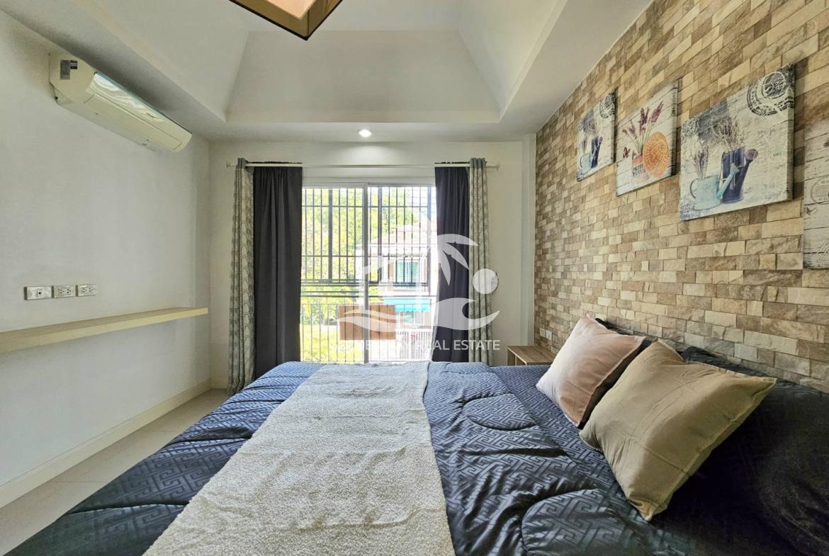 Town Home in Soi Chaiyaponvitee Road – East Pattaya