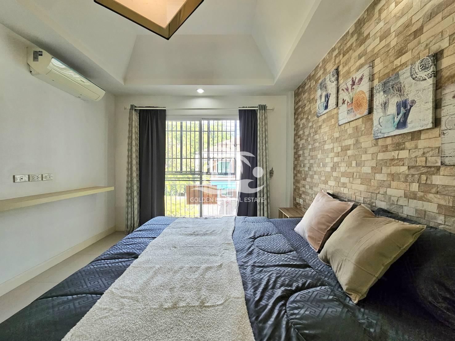 Town Home in Soi Chaiyaponvitee Road – East Pattaya