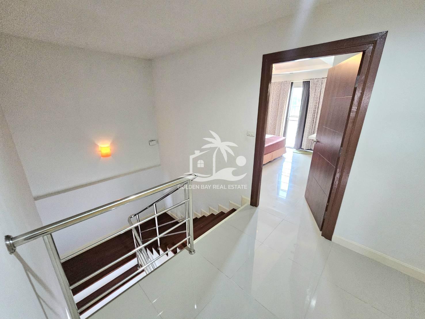 Town Home in Soi Chaiyaponvitee Road – East Pattaya