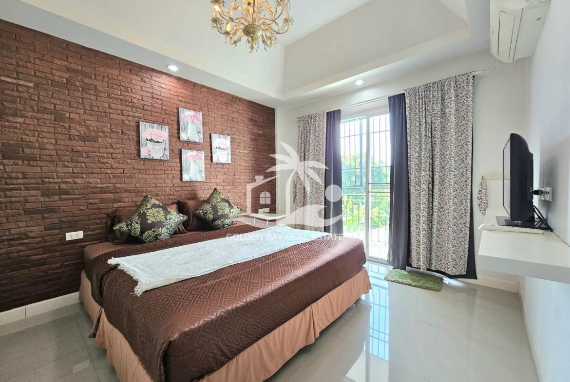 Town Home in Soi Chaiyaponvitee Road – East Pattaya