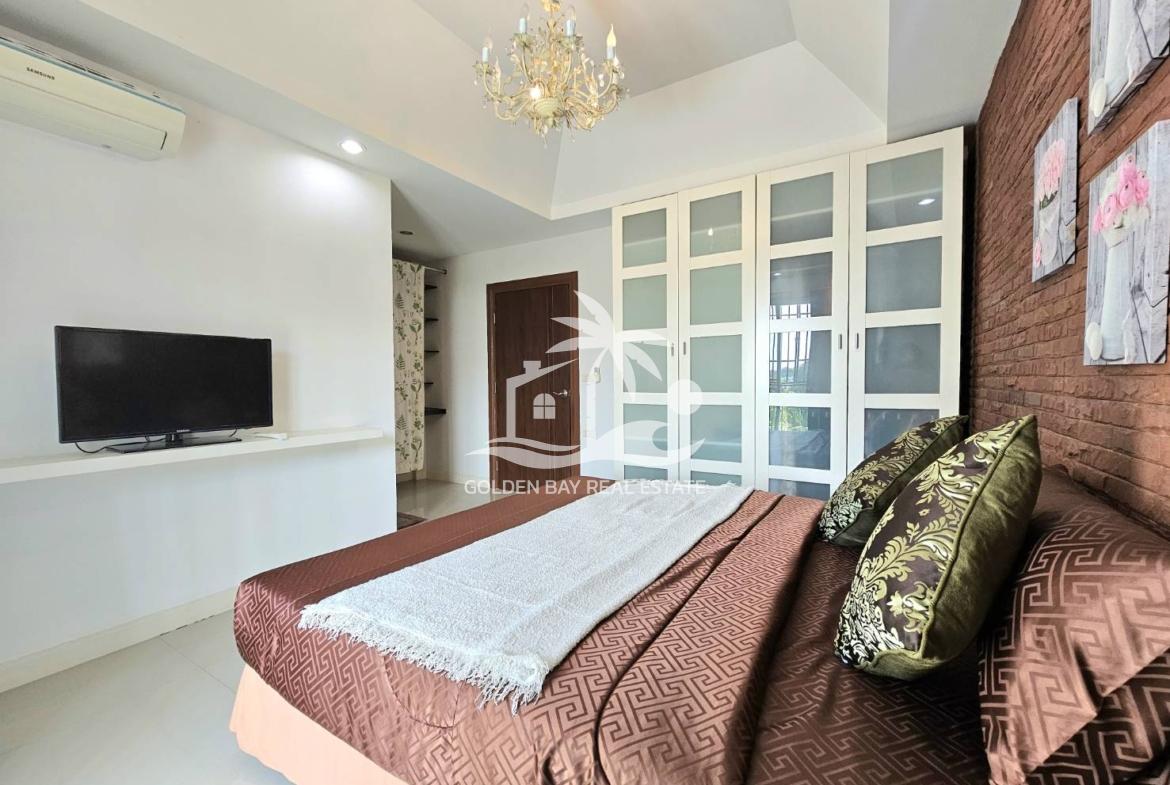 Town Home in Soi Chaiyaponvitee Road – East Pattaya