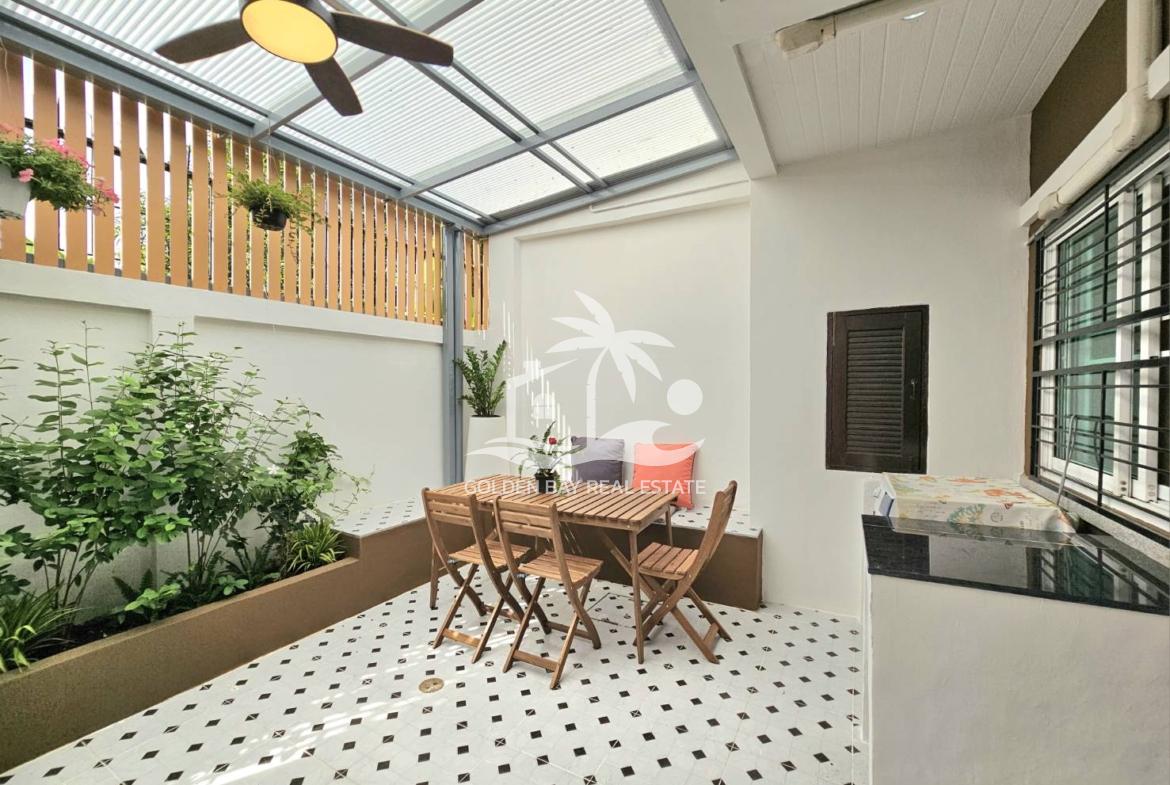 Town Home in Soi Chaiyaponvitee Road – East Pattaya