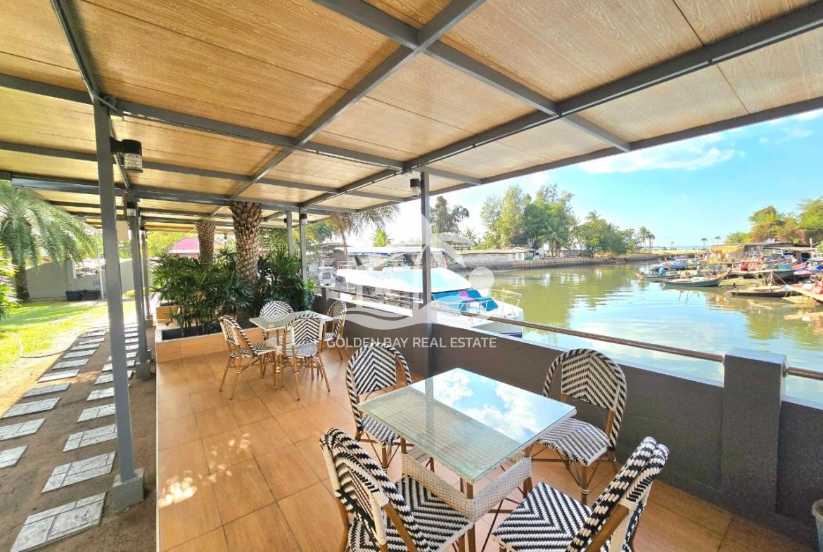 Whale Marina – Na Jomtien