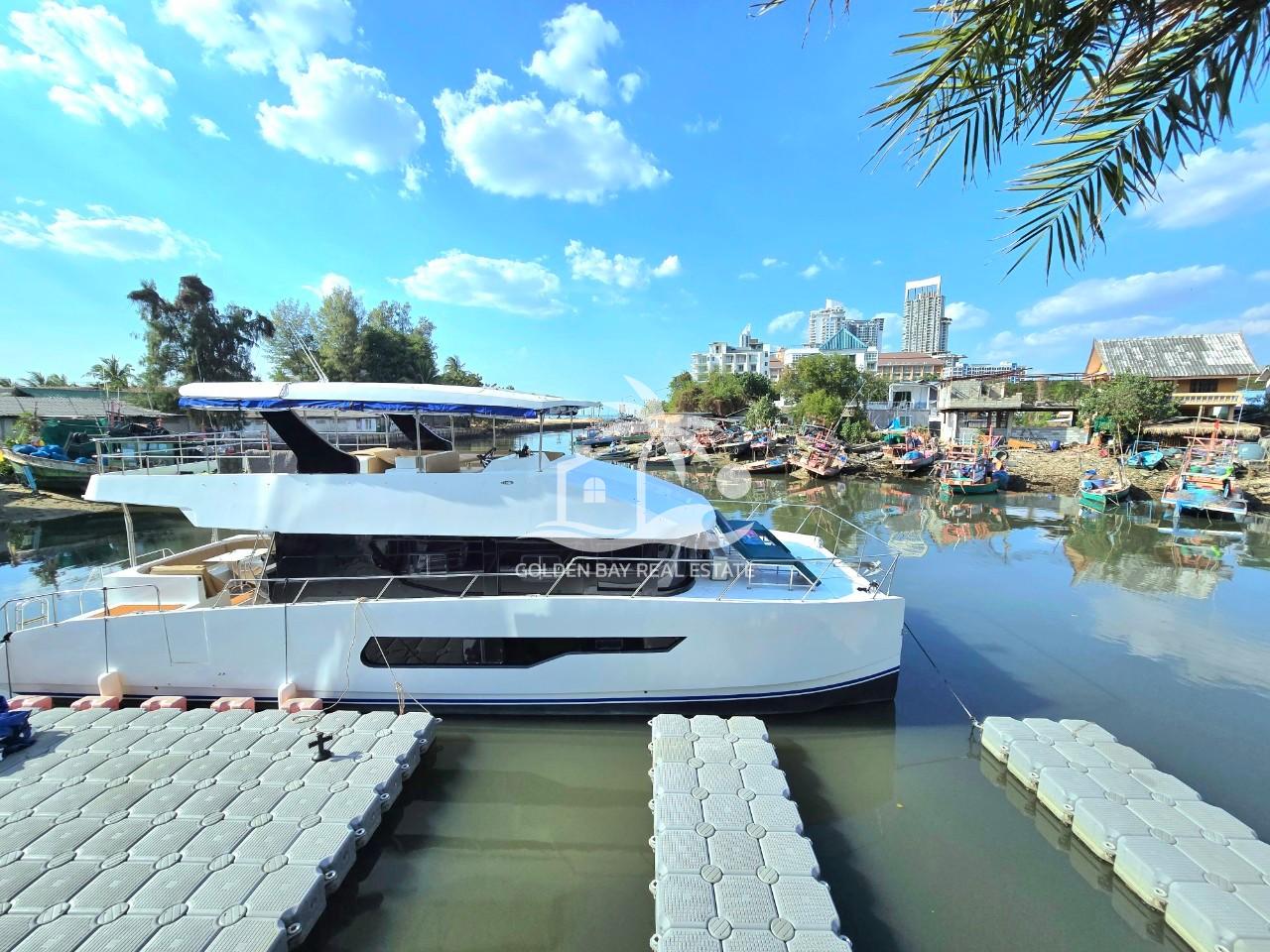 Whale Marina – Na Jomtien