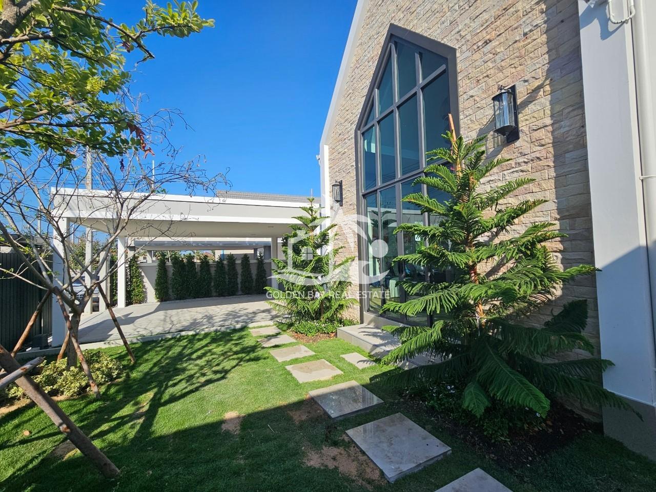 Private Pool Villa in Pong – East Pattaya