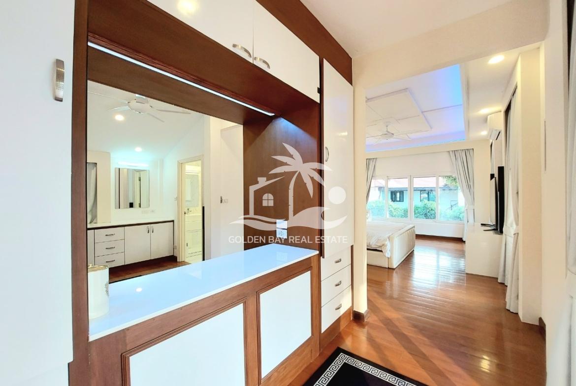 Chateau Dale Thabali Villa – Jomtien