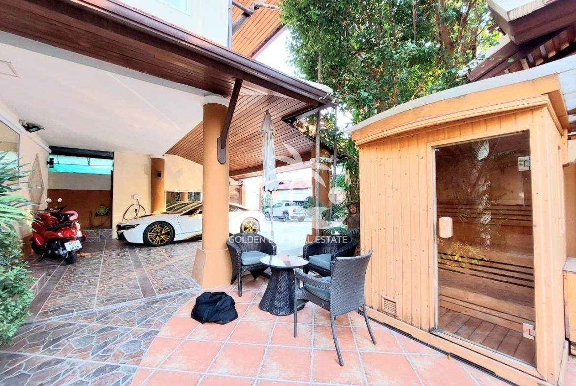 Chateau Dale Thabali Villa – Jomtien