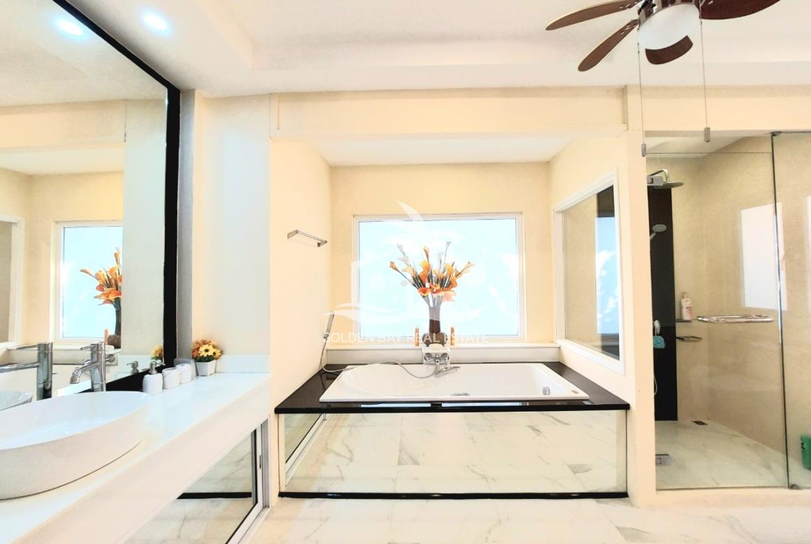 Chateau Dale Thabali Villa – Jomtien