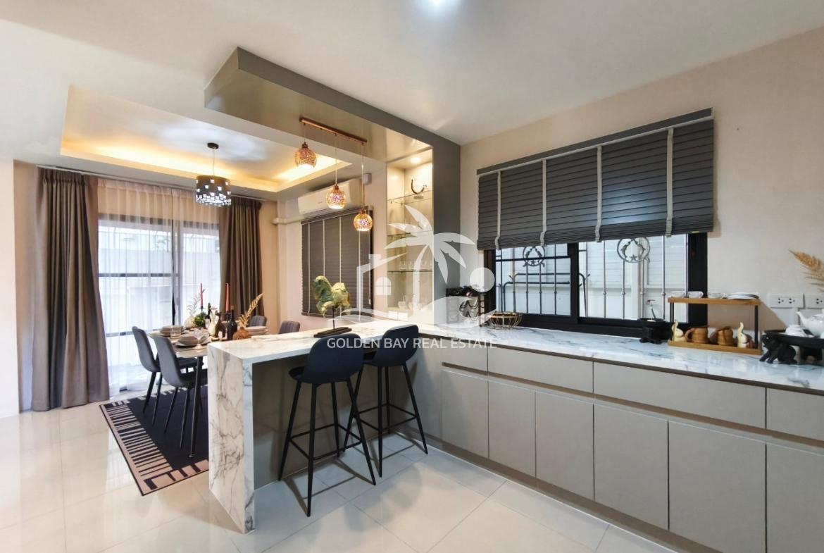 Uraiwan Grand Villa – East Pattaya