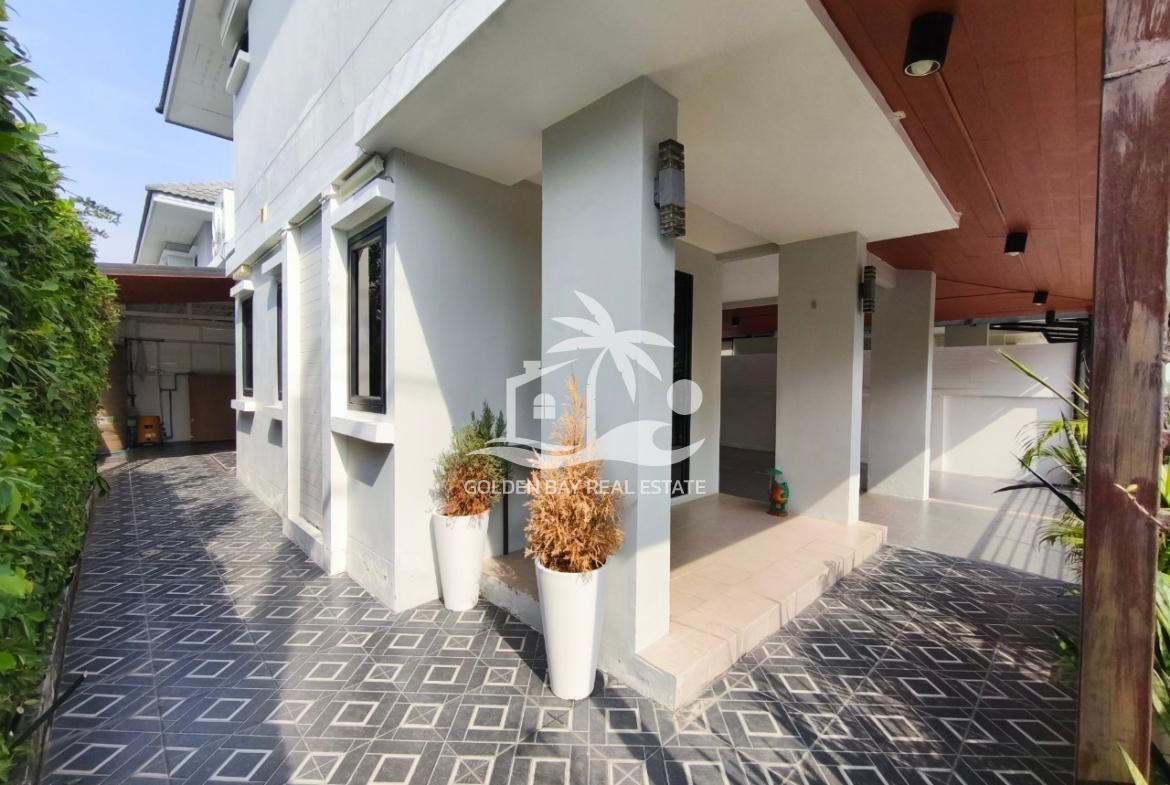 Uraiwan Grand Villa – East Pattaya