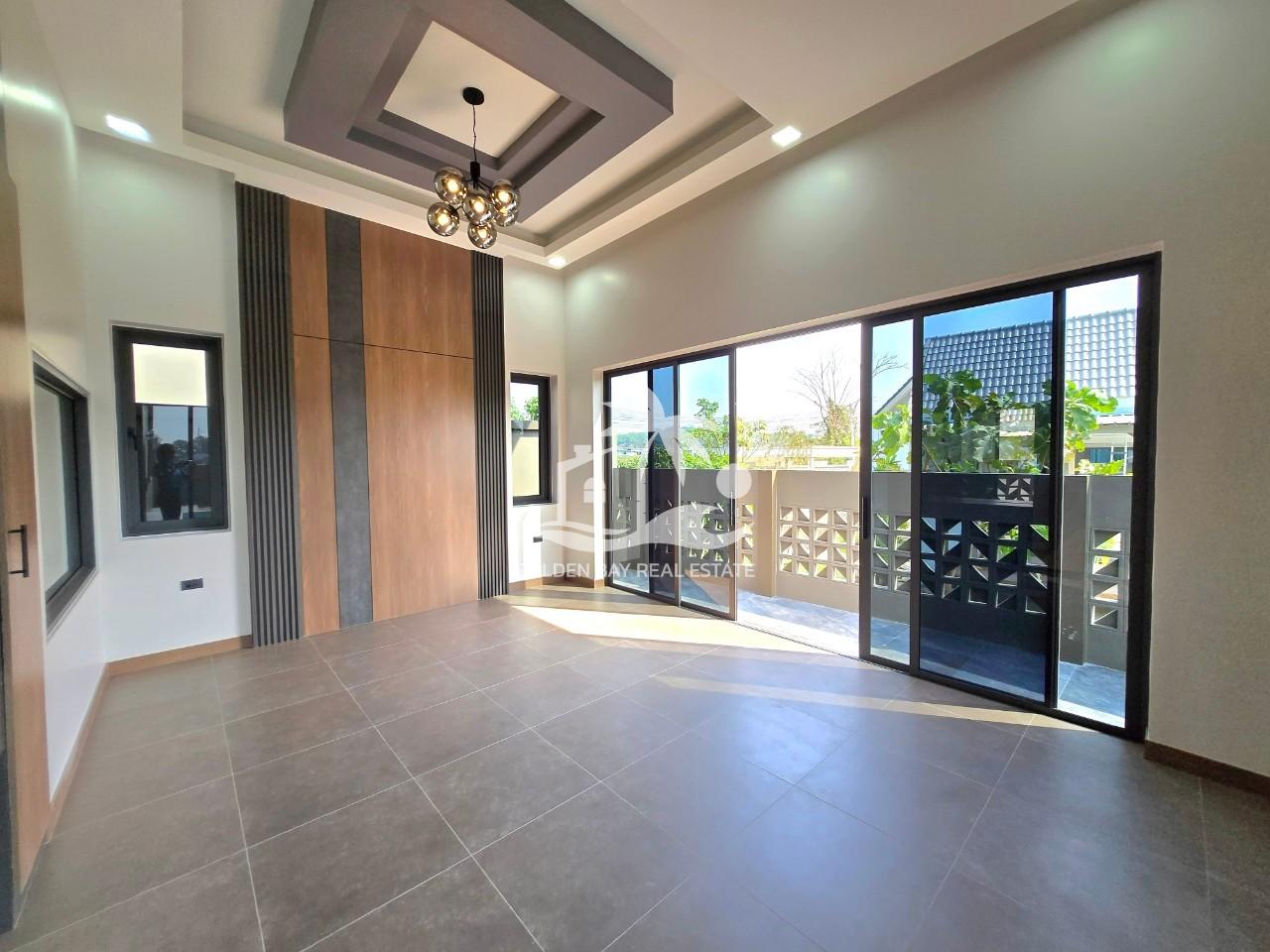 LINE_ALBUM_house for sale 11.9 MB_250122_16 Private House in Mabprachan – East Pattaya