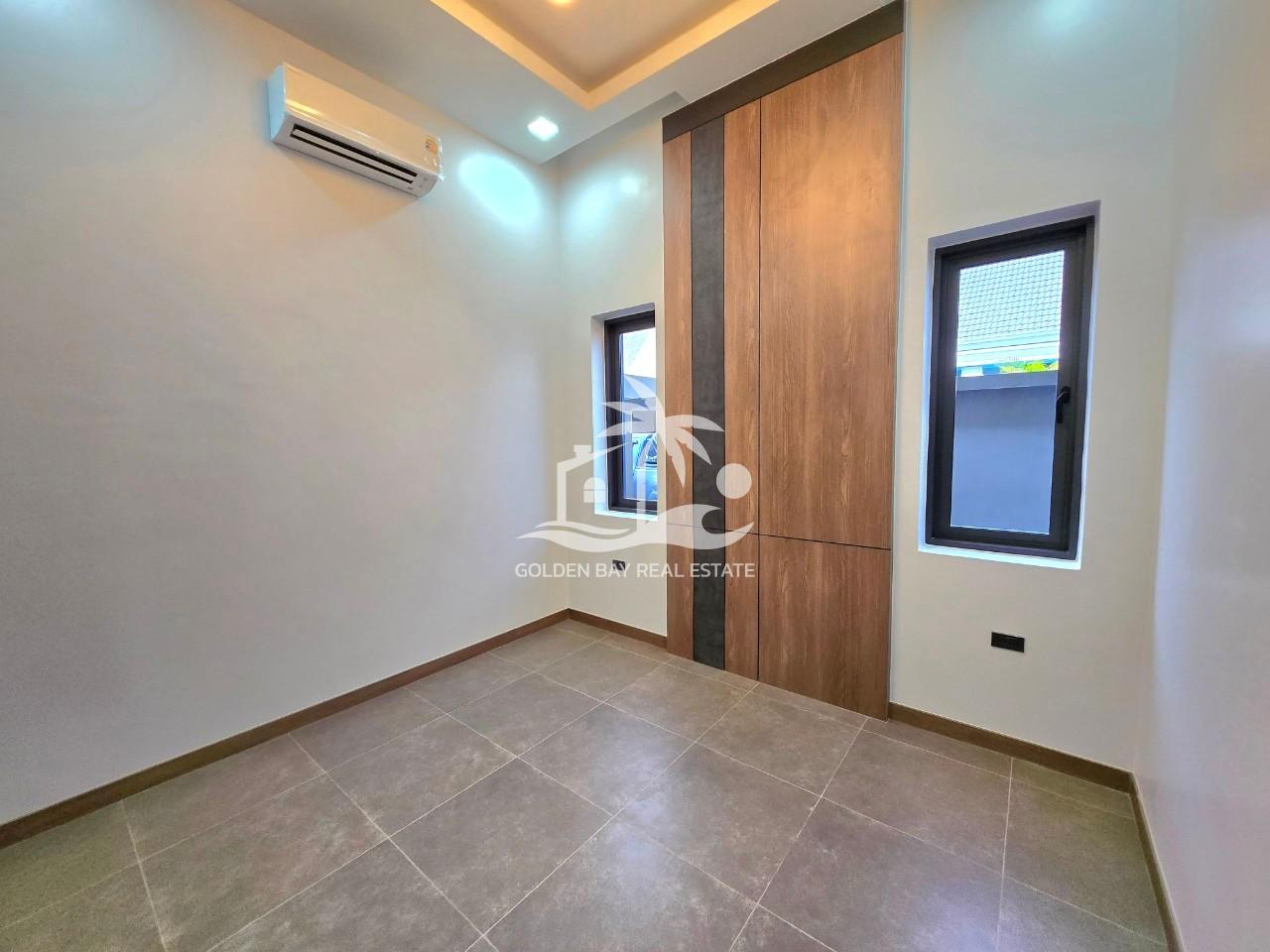 LINE_ALBUM_house for sale 11.9 MB_250122_8 Private House in Mabprachan – East Pattaya