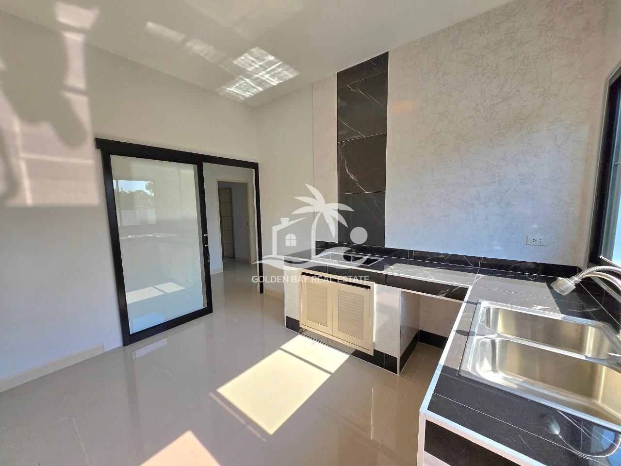 LINE_ALBUM_private house 1.95 MB_250115_5 Private house – East Pattaya