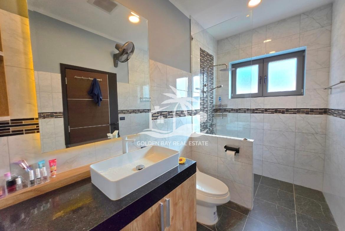 Private House near Mabprachan Lake – East Pattaya