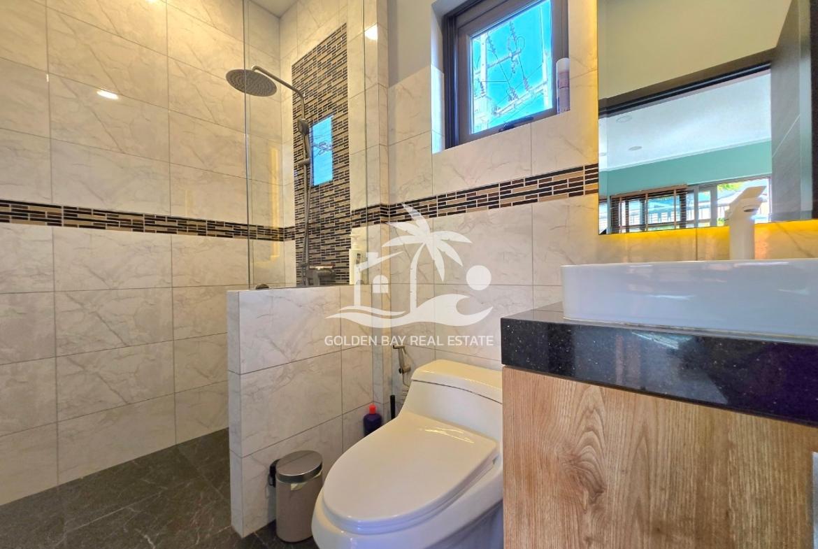 Private House near Mabprachan Lake – East Pattaya