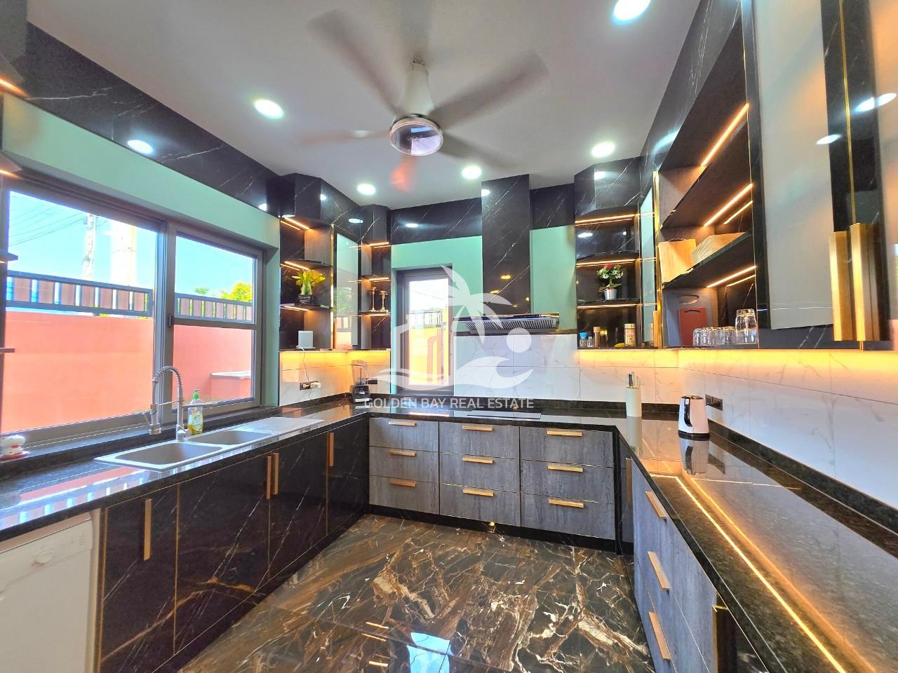 LINE_ALBUM_private house 13.5MB 4b5b +1bangalow_250127_51 Private House near Mabprachan Lake – East Pattaya