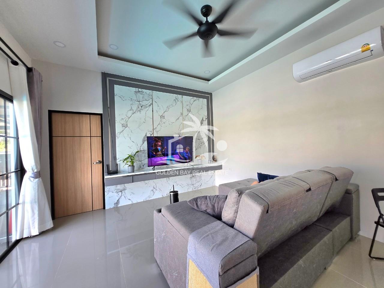 LINE_ALBUM_private house for sale 5.9mb_250111_21 Boy House – East Pattaya