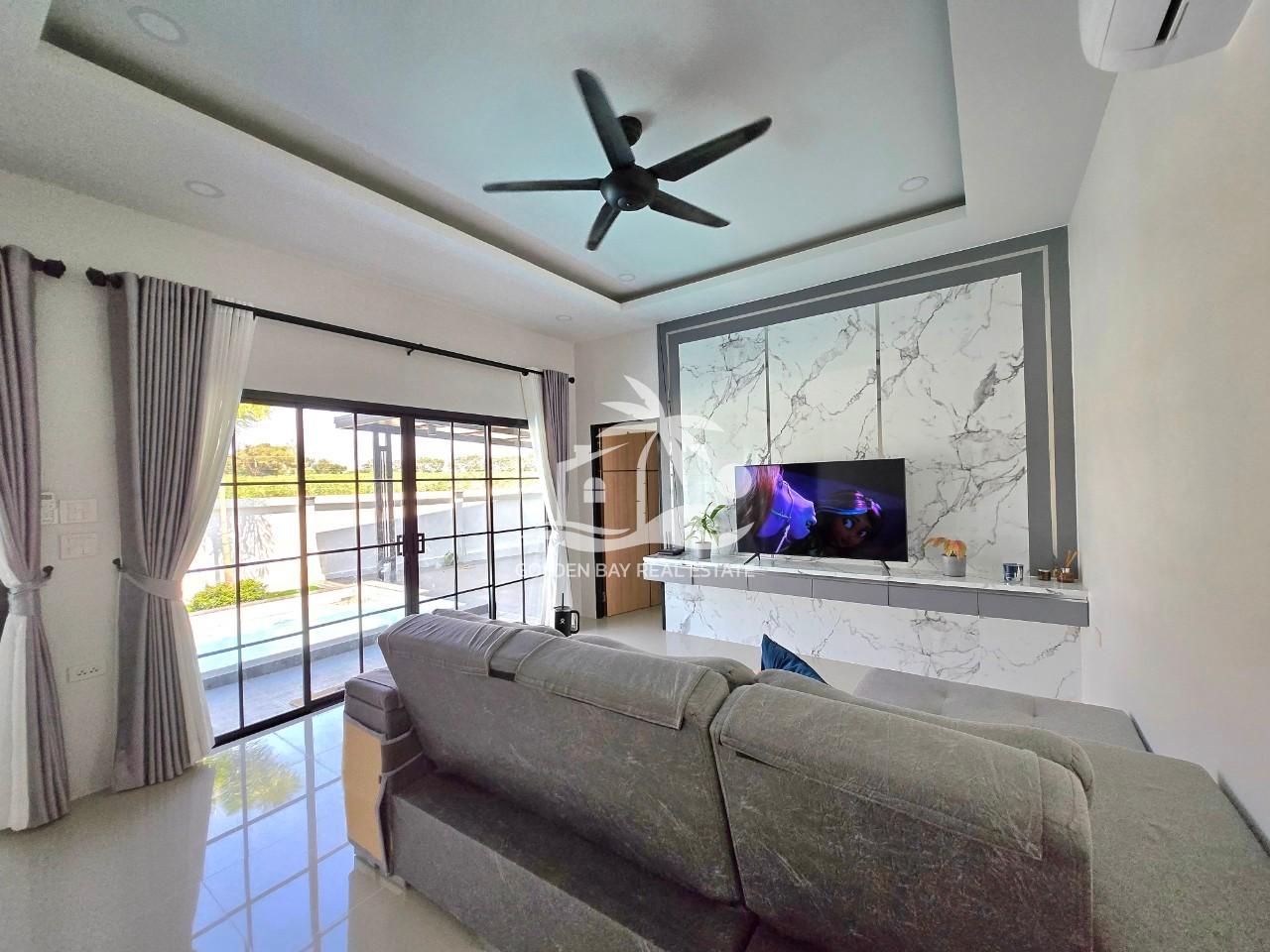LINE_ALBUM_private house for sale 5.9mb_250111_23 Boy House – East Pattaya