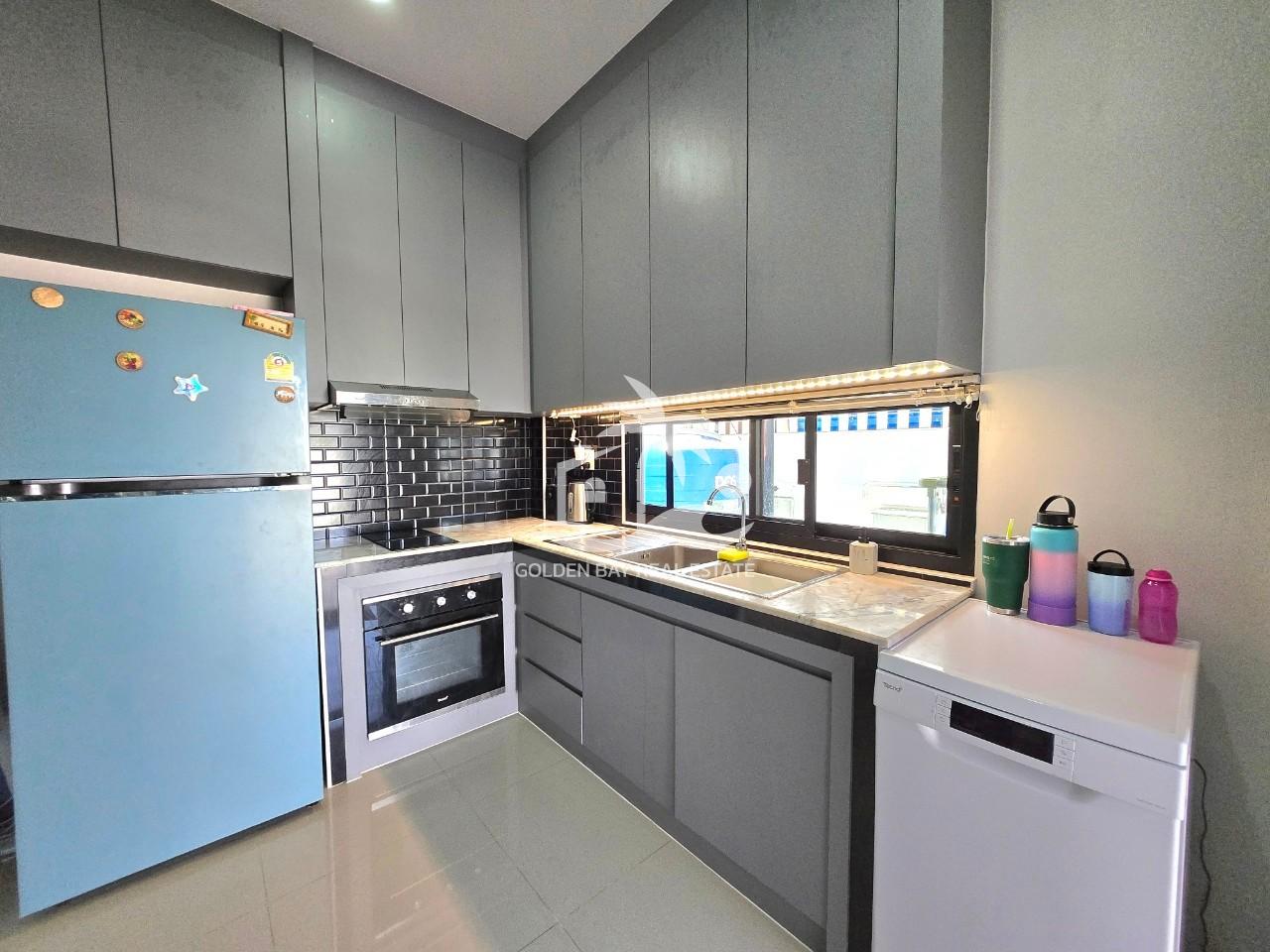 LINE_ALBUM_private house for sale 5.9mb_250111_3 Boy House – East Pattaya