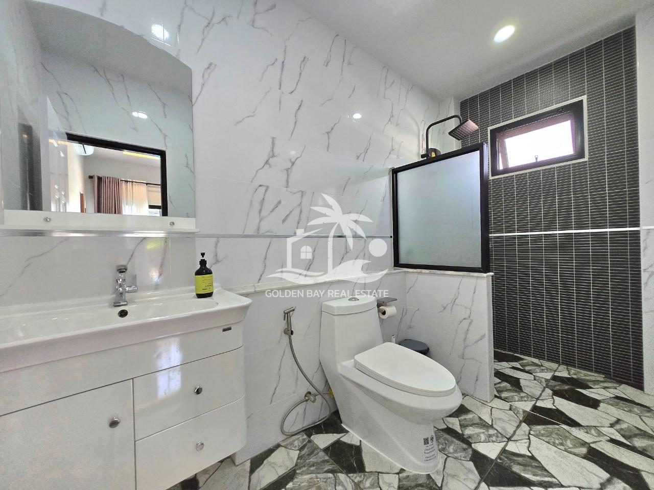 LINE_ALBUM_private house for sale 5.9mb_250111_5 Boy House – East Pattaya